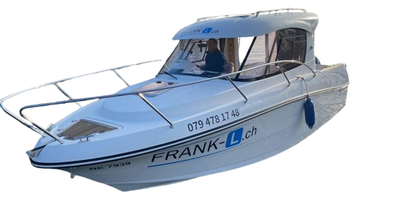 Bateau moteur